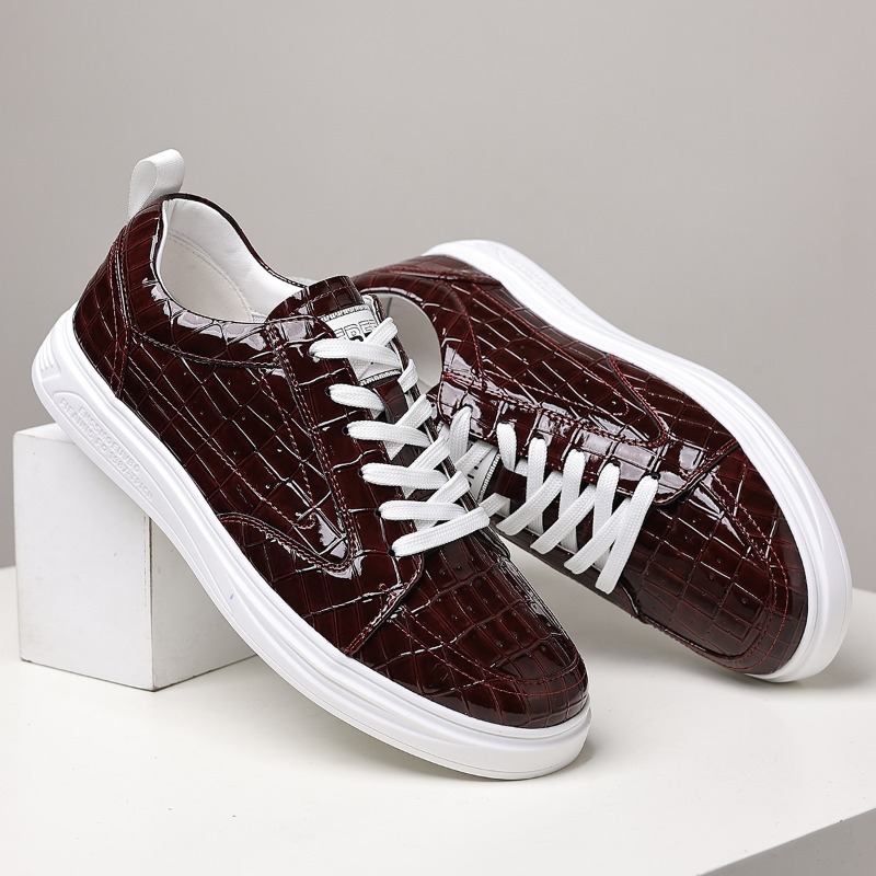 Classic Male Low Top Skate Sho - огляд і ціна Men'S Shoes Hey Dude