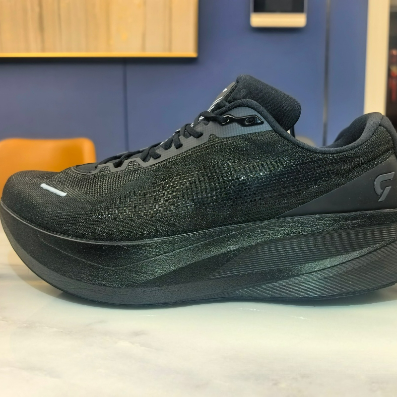 DYNAFISH Running Shoes For Men - огляд і ціна Men'S Shoes Vs Women'S Size